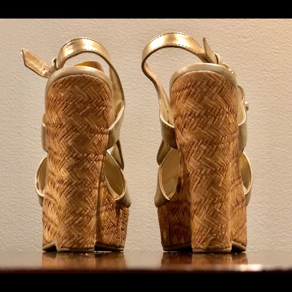 ✨Express Gold Wedges - Picture 3 of 4